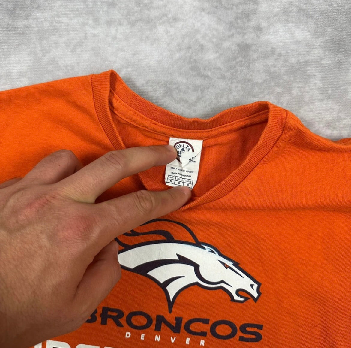 NFL Denver Broncos Tshirt (S)