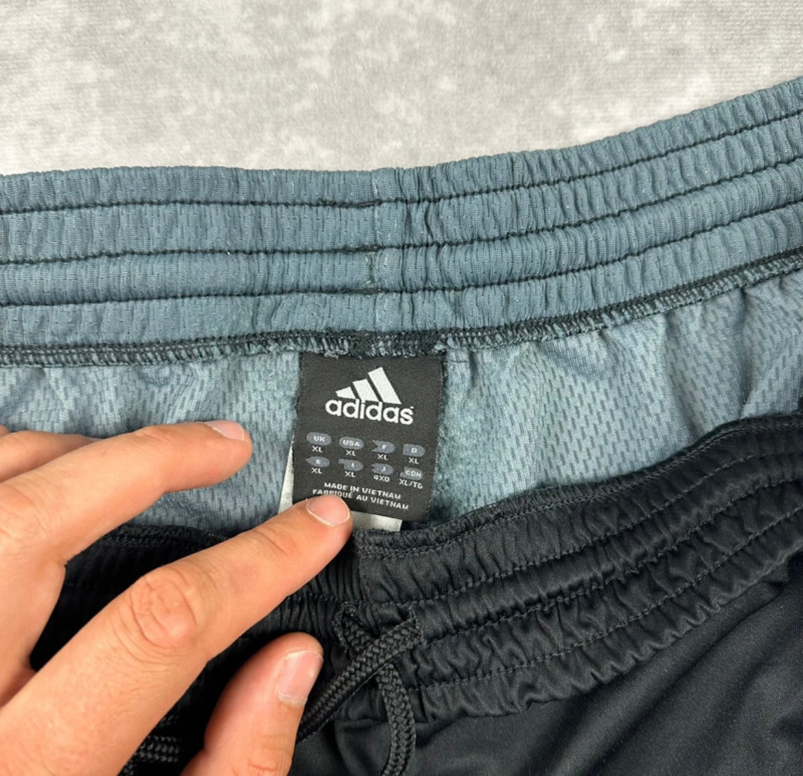 Adidas Shorts (XL)