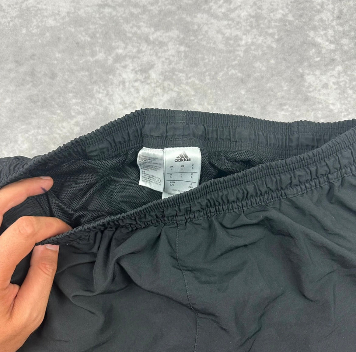Adidas Trackpants (L)