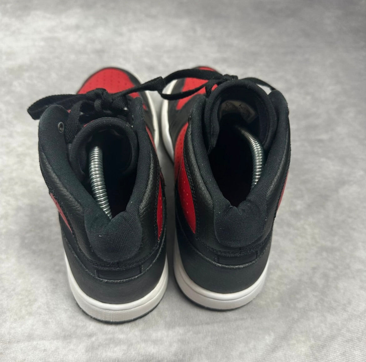 Nike Air Jordan 1 Mid (42,5)