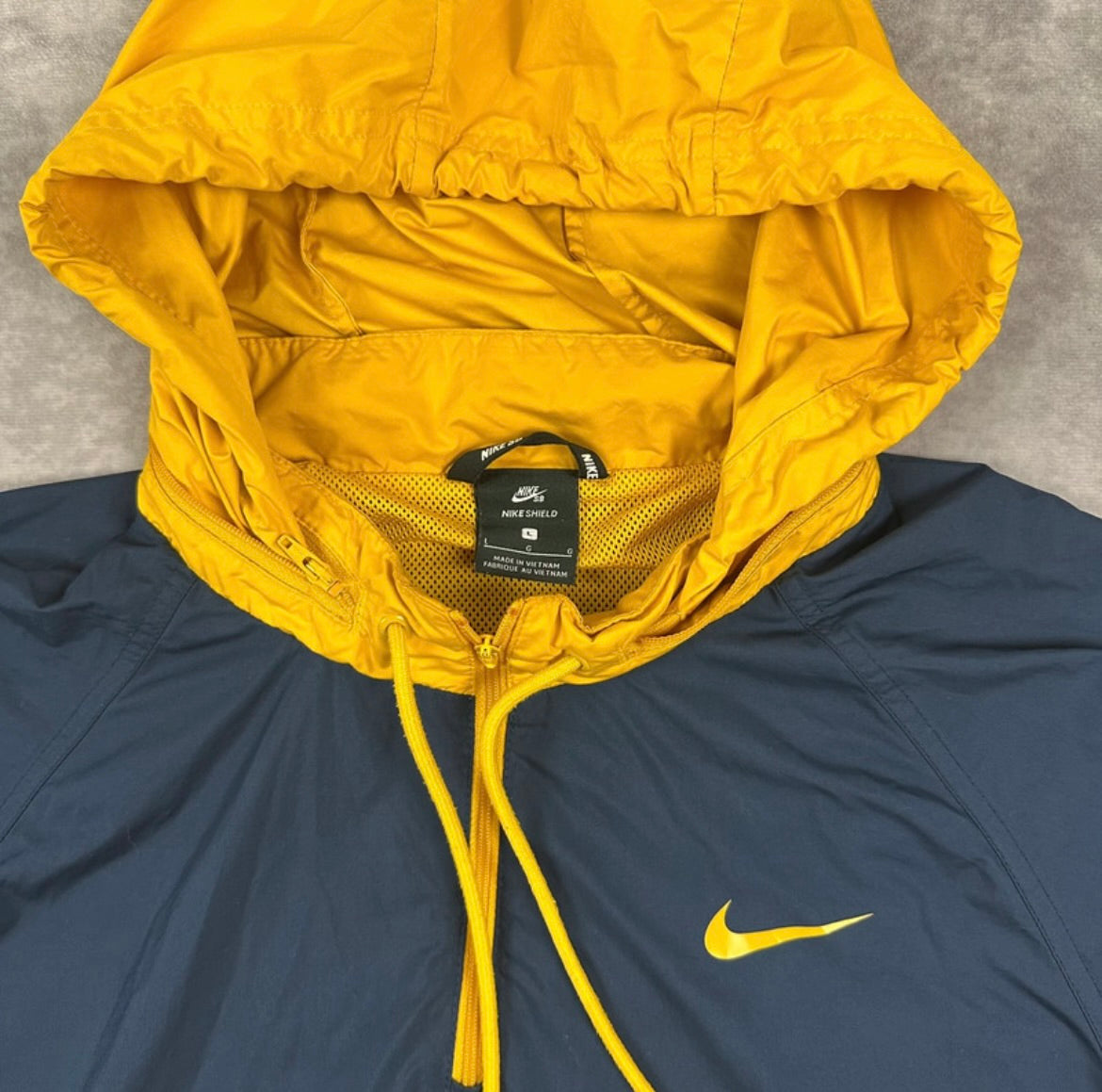 Nike Windbreaker (L)