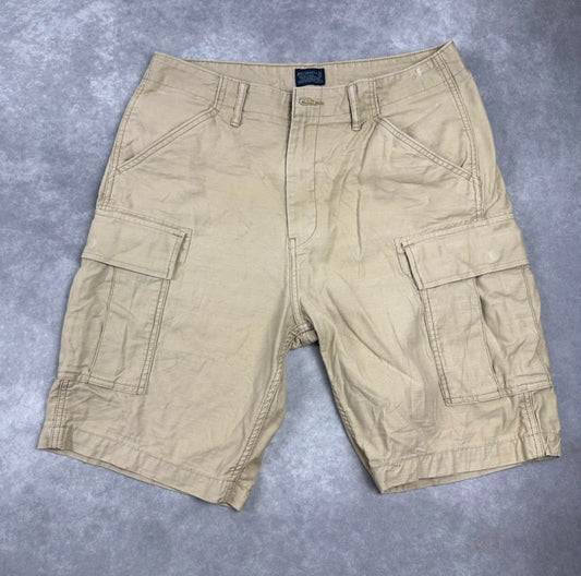 Levis Cargo Shorts (W33)