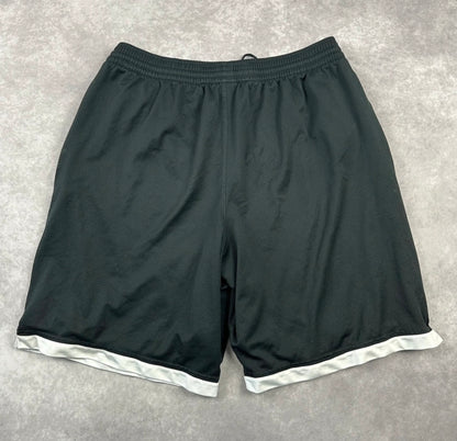 Nike Shorts (XL)