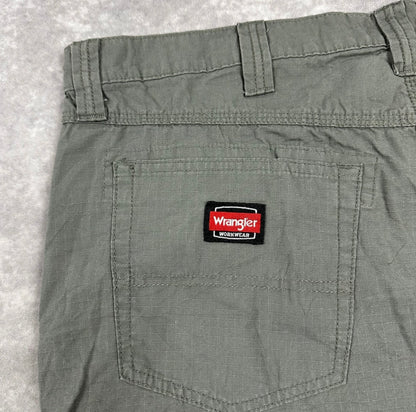 Wrangler Shorts (W38)