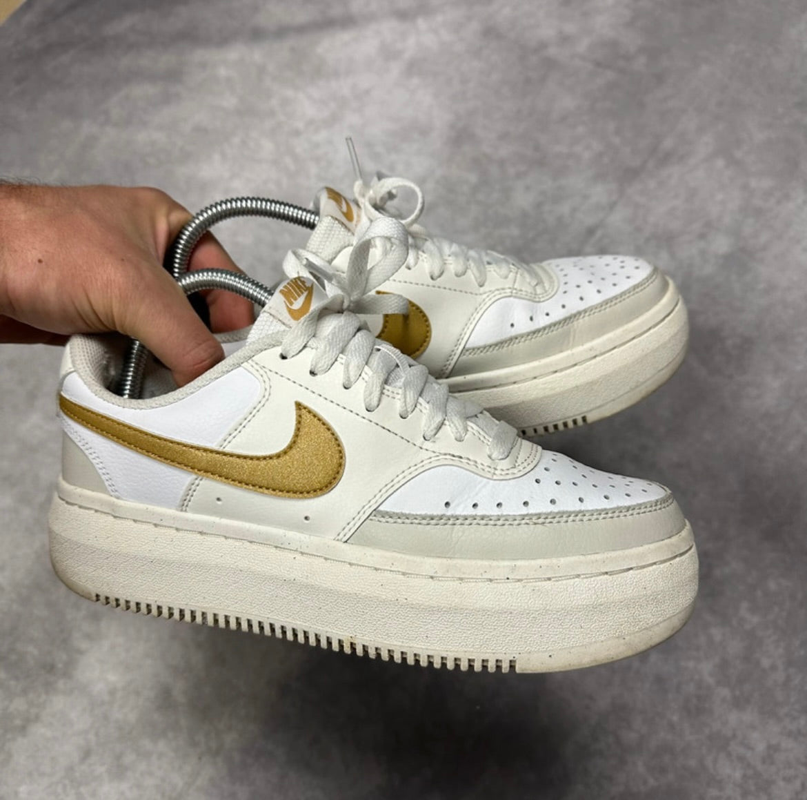 Nike W Court Vision Alta (40)