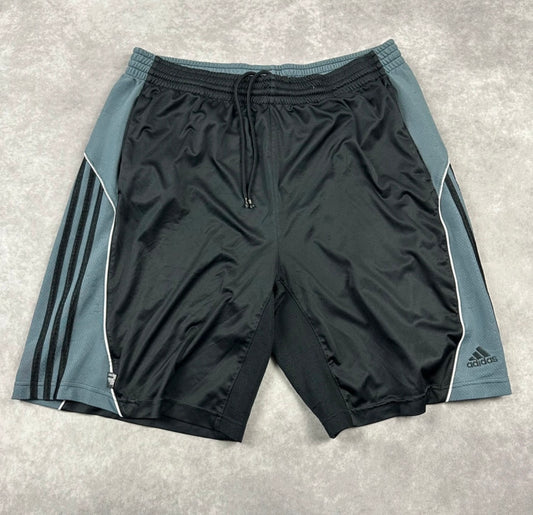 Adidas Shorts (XL)