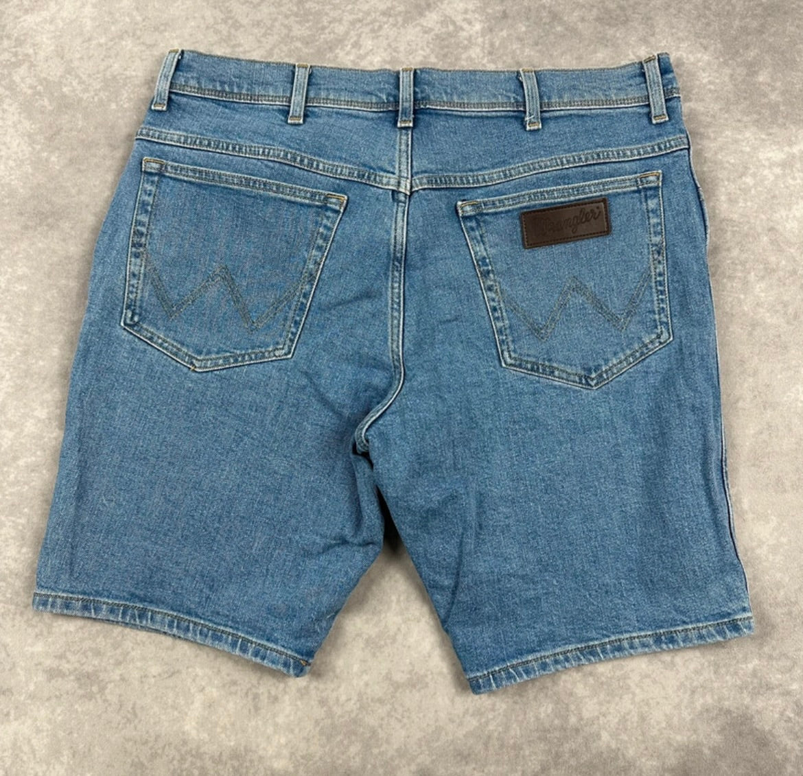 Wrangler Shorts (34)