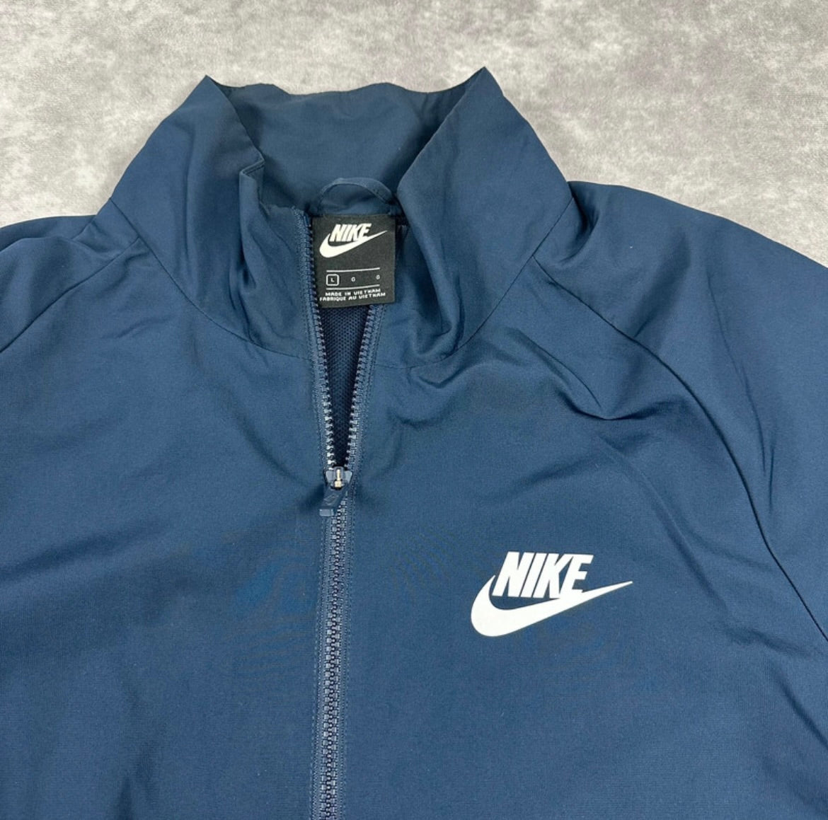 Nike Tracksuit (L)
