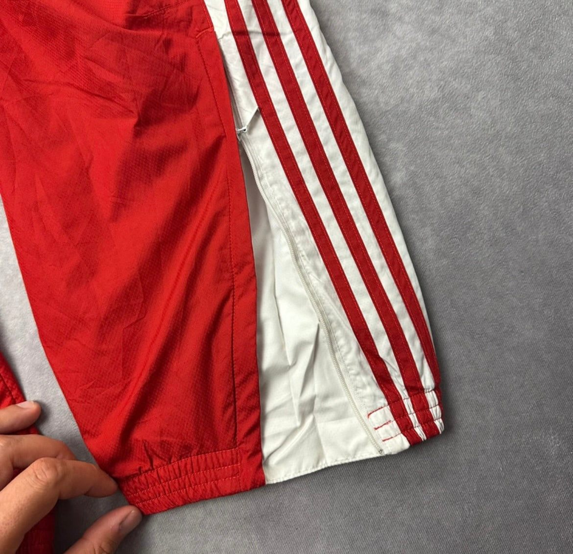 Adiddas Trackpants (M)