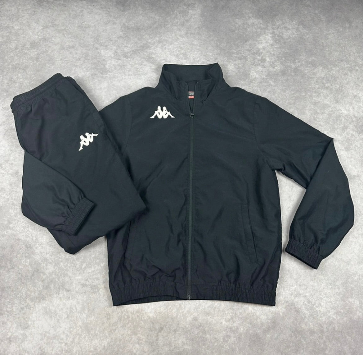 schwarzer Kappa vintage Tracksuit Trackjacke und Trackpants Set
