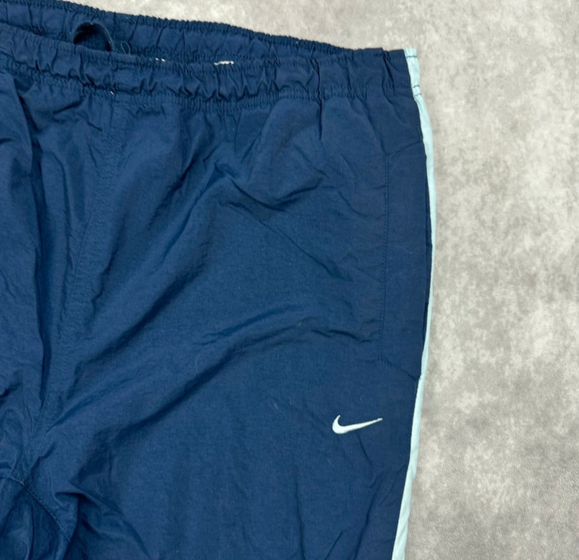 Nike Vintage Trackpants Blau XL Detail Nike Logo