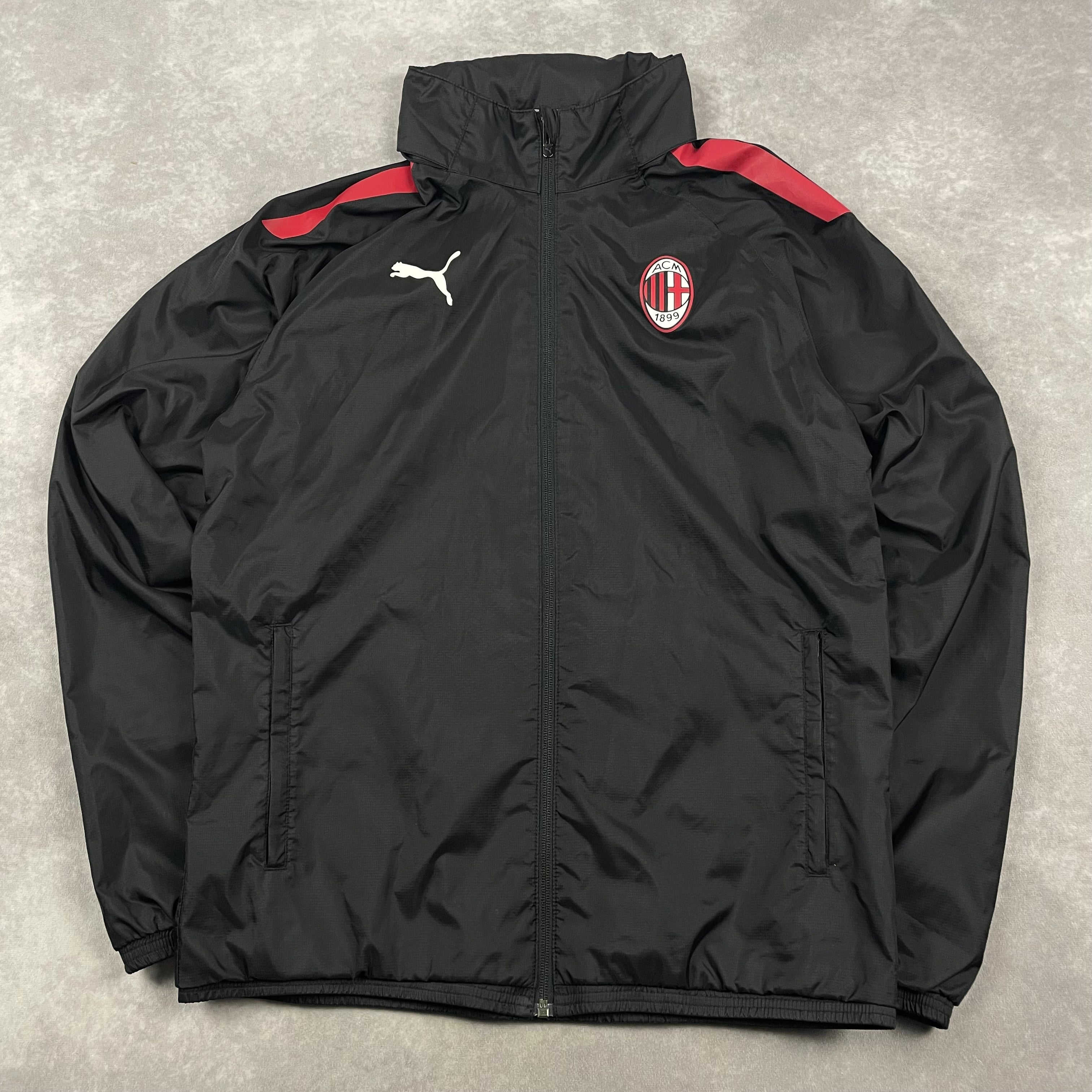 Vintage AC Mailand Trackjacke in Rot-Schwarz mit Adidas Logo – Past Perfect Clothing